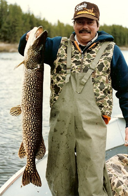 Whatabout Bob -Ford's 18 lb Northern Pike on a Happy Hooker